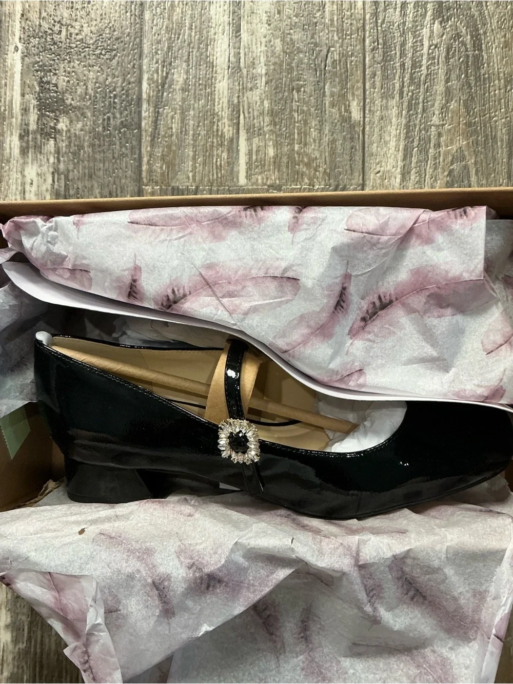 Jessica Simpson Black Patent Mary Jane Pumps with Jeweled Buckle Size 8.5